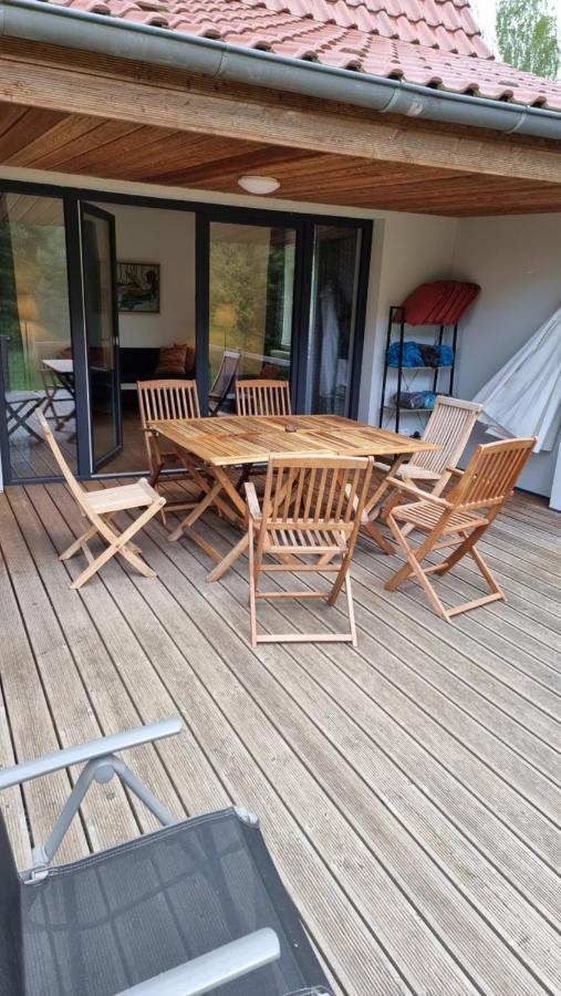 Mecklenburgische Seenplatte - Fh Mit Optionalem Steg Und Ruderboot Grosszerlang Esterno foto